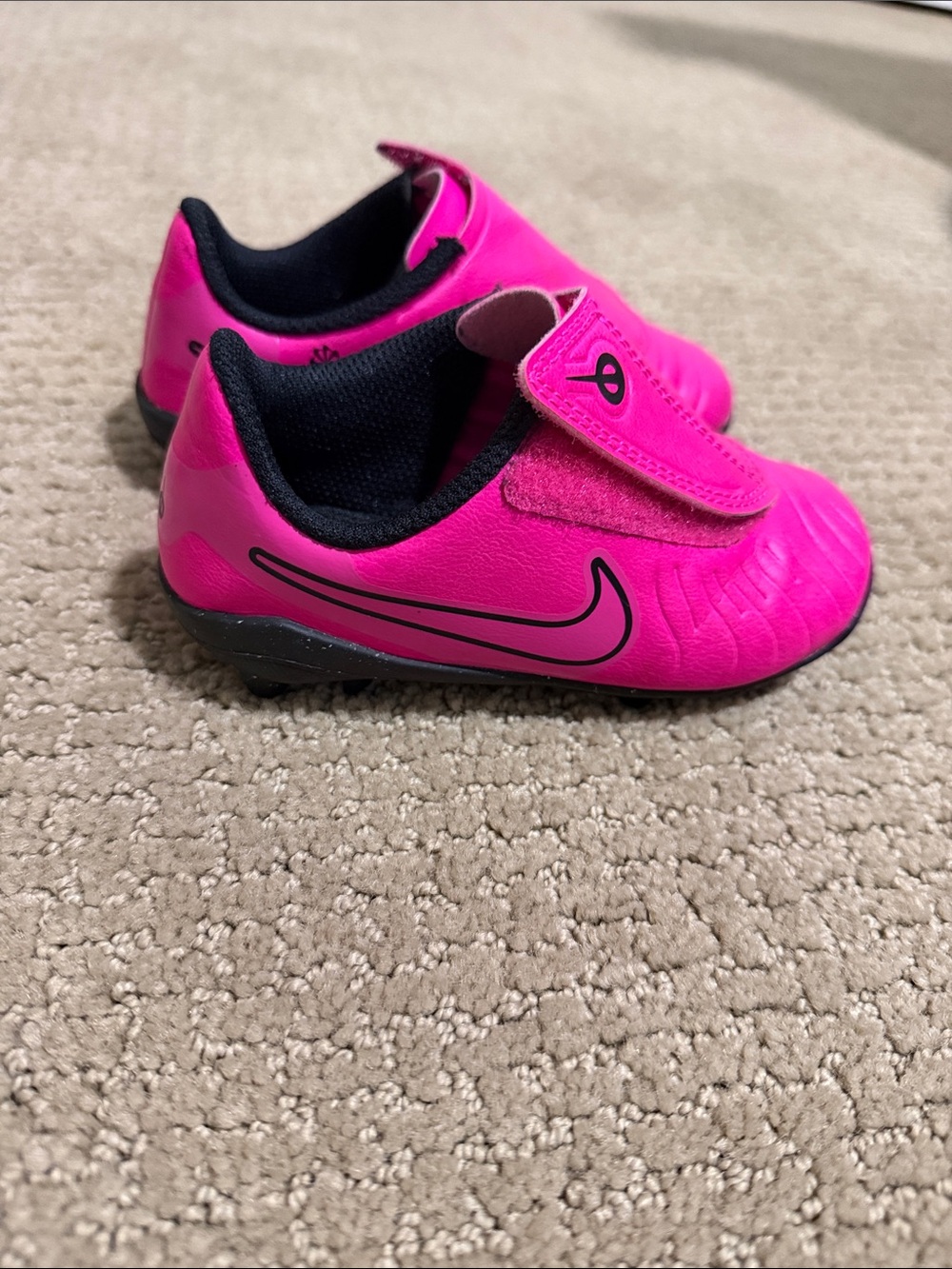 Nike Kids Bright Pink Velcro Soccer Shoes
